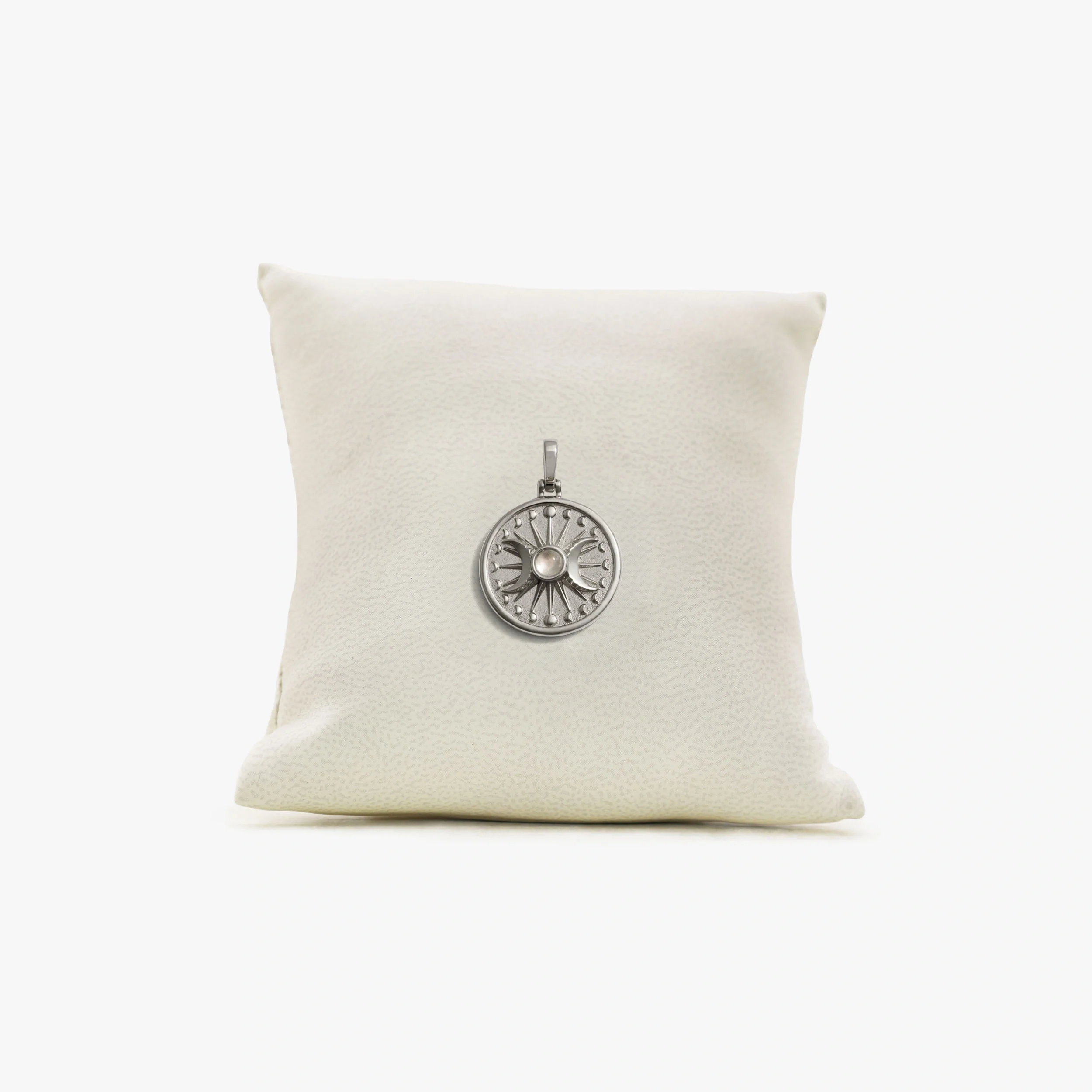 Archive Alanis Triple Moon Pendant - Image 3