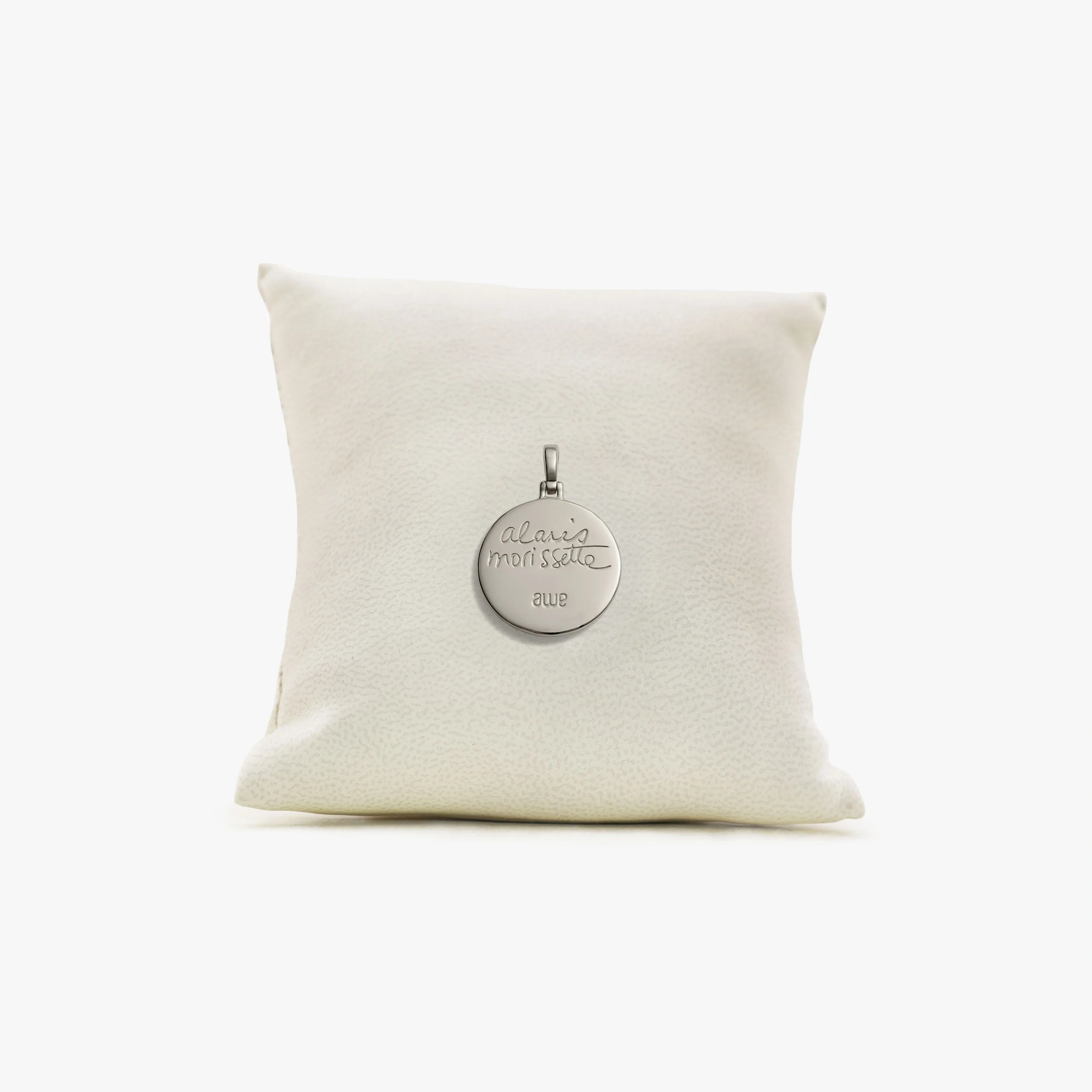 Archive Alanis Triple Moon Pendant - Image 4