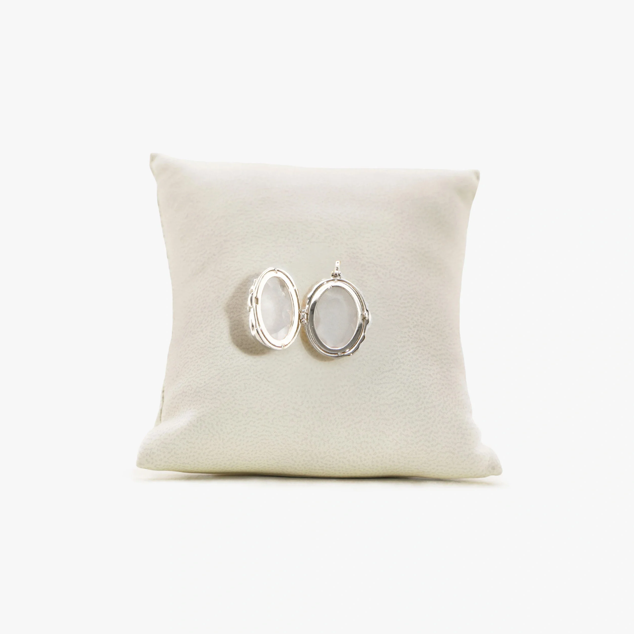 Archive Mystic Portal Locket - Image 4