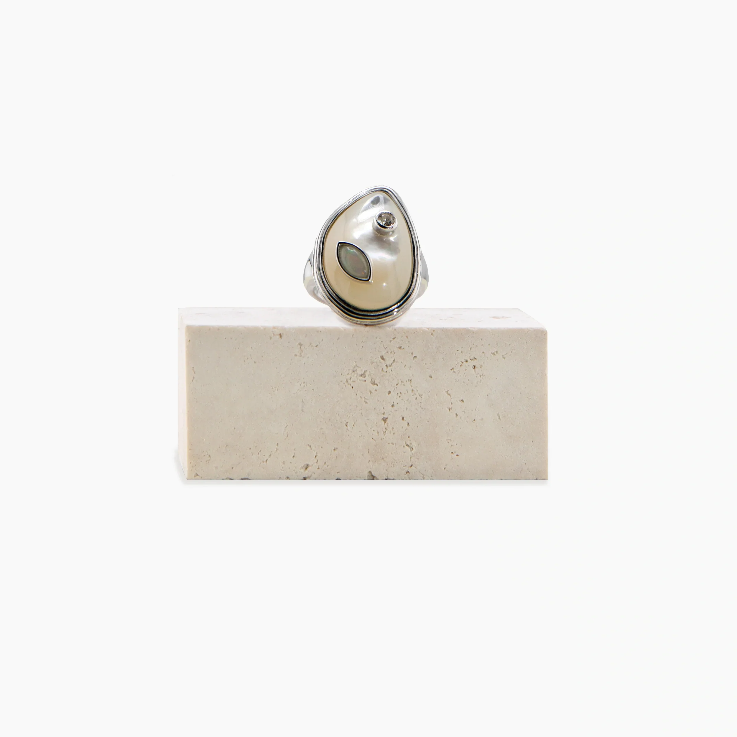 Archive Organic Pearl Gemstone Ring