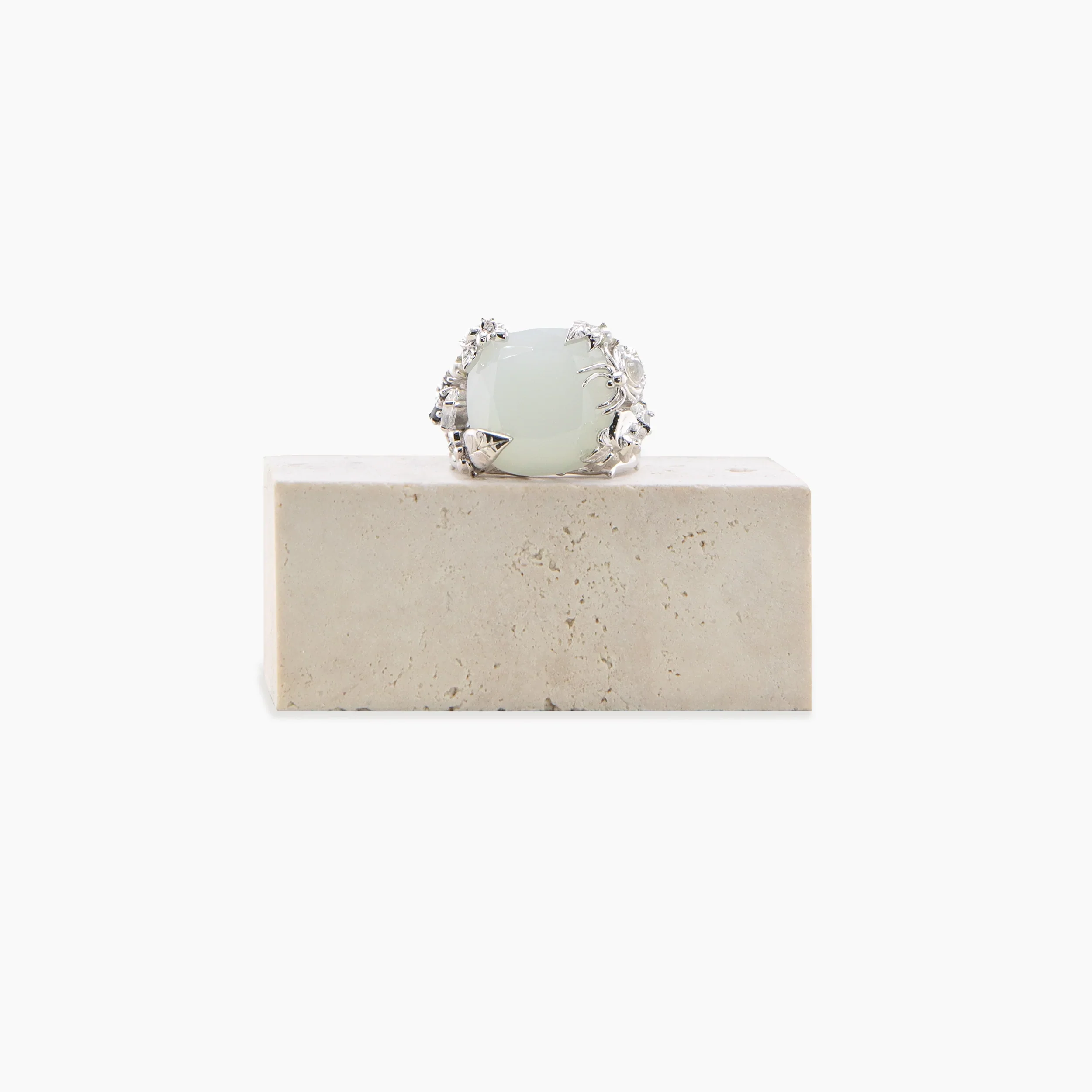 Archive Queen of the Fairies Statement Ring - Image 4