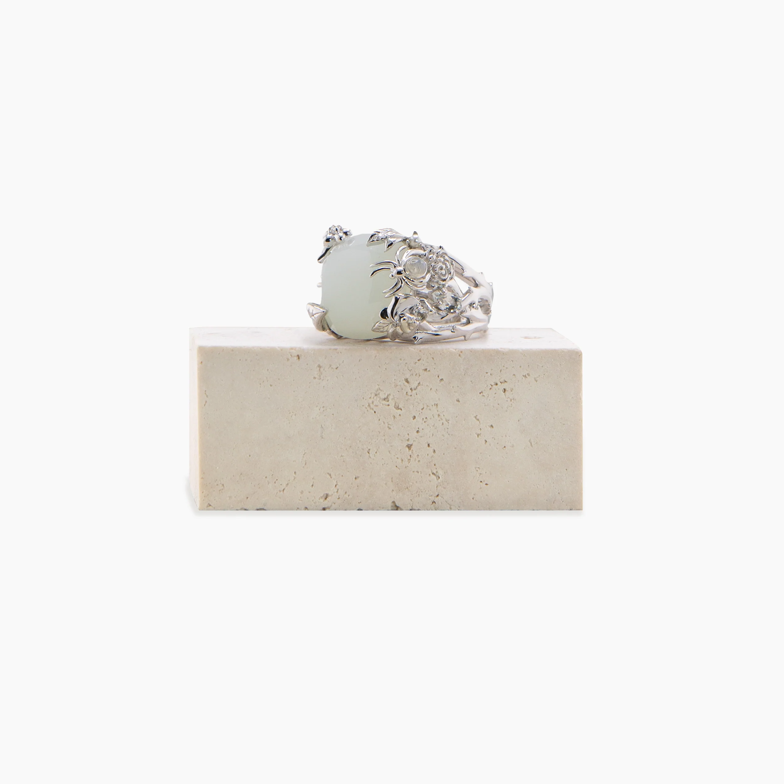 Archive Queen of the Fairies Statement Ring - Image 5