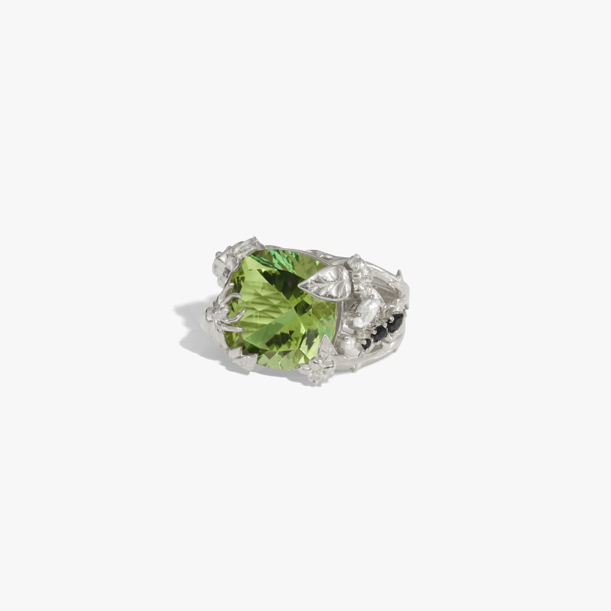 Queen of the Fairies Statement Ring - Image 6