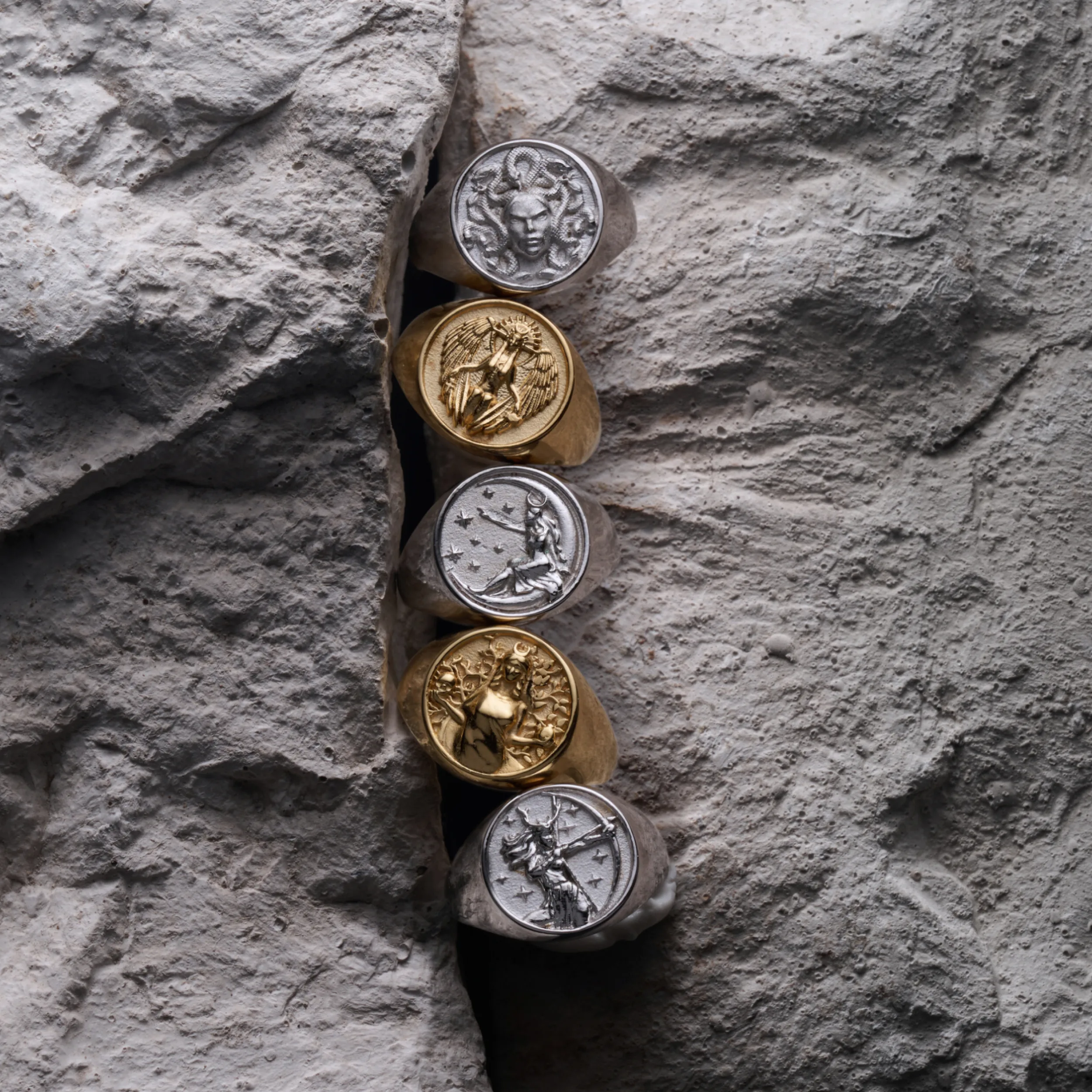 Goddess Signet Ring - Image 6