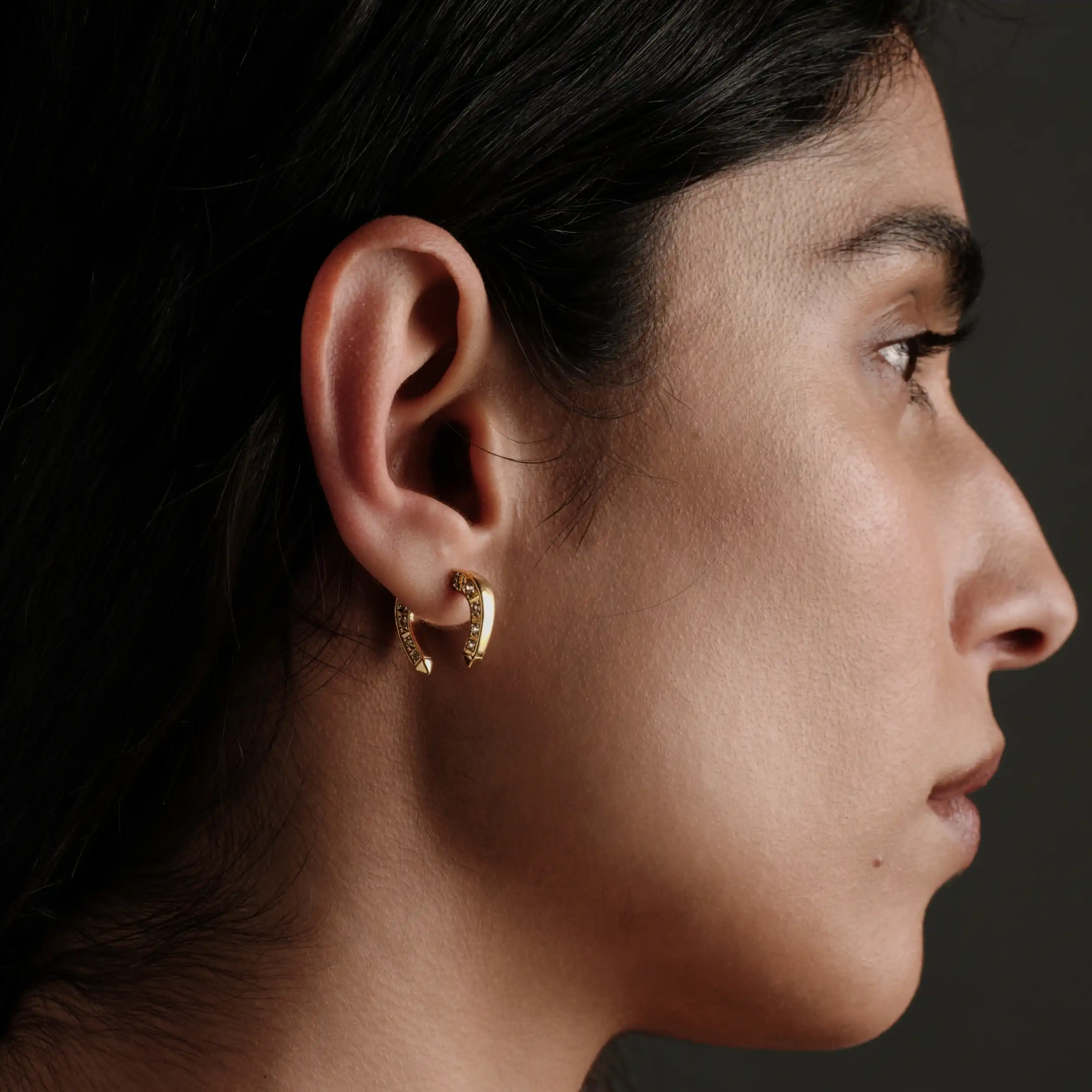 Sapphire Horseshoe Earring - Image 2