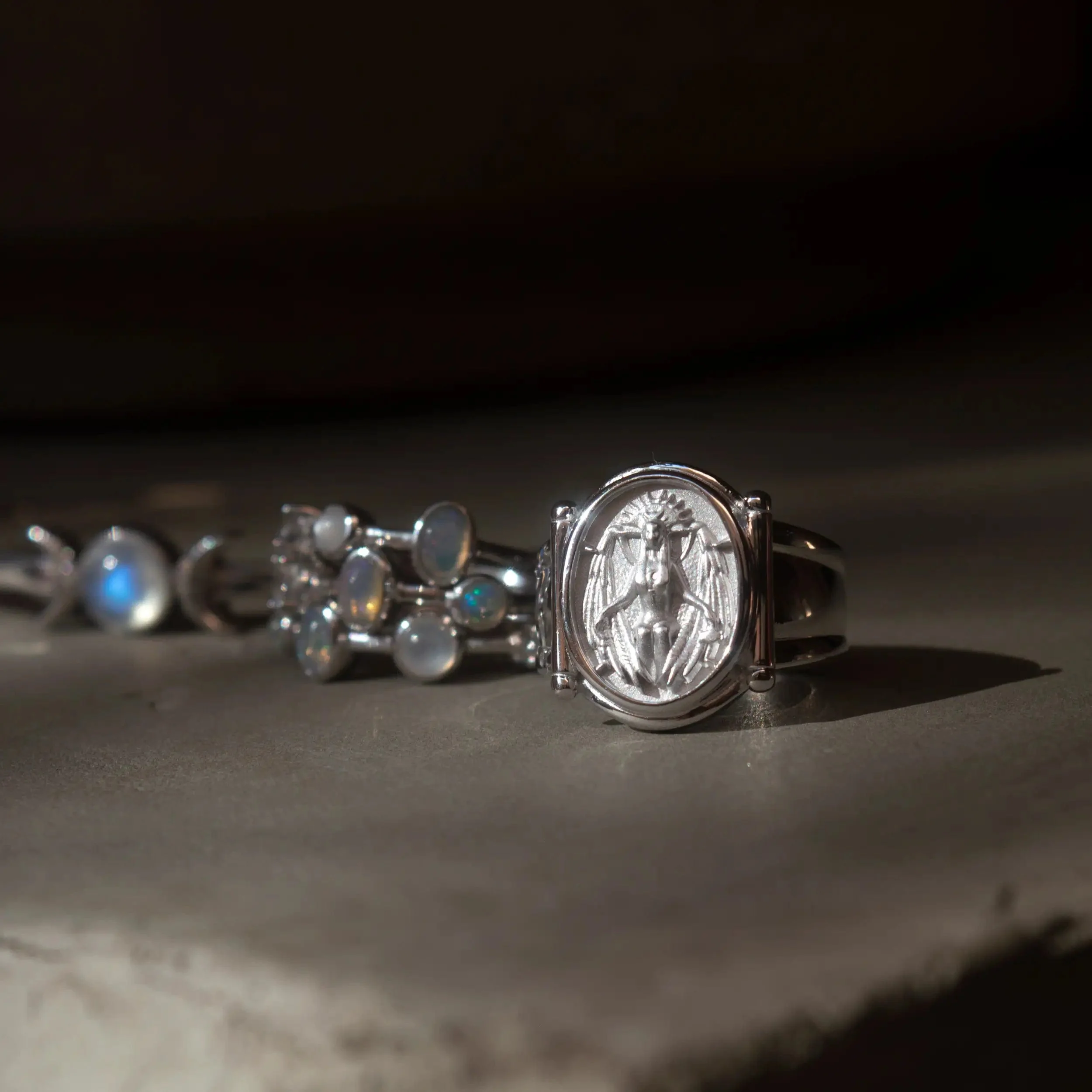 Special Edition Lilith Signet Ring - Image 6
