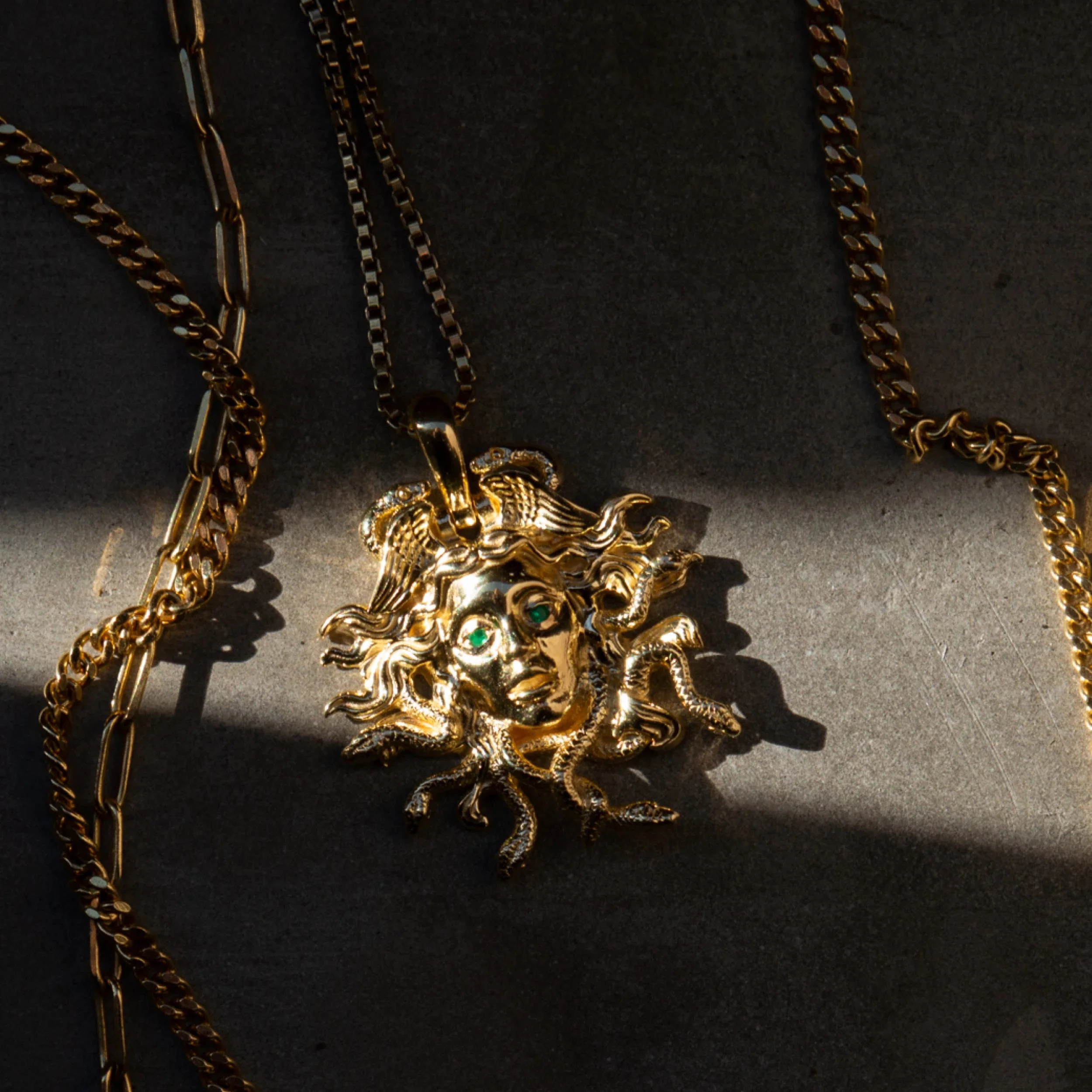 Men's Special Edition Medusa Necklace - Image 3