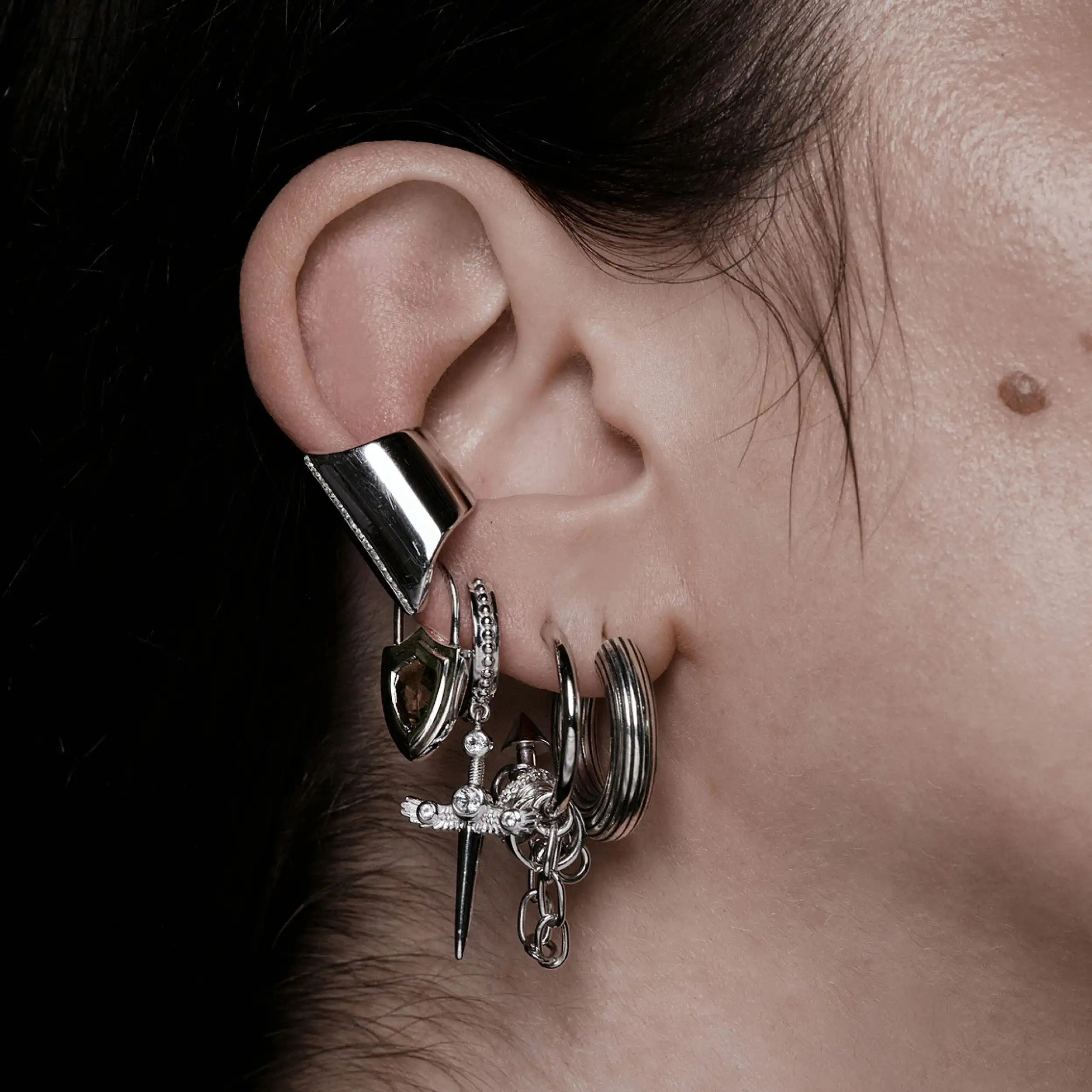 Sapphire Shield Ear Cuff - Image 2