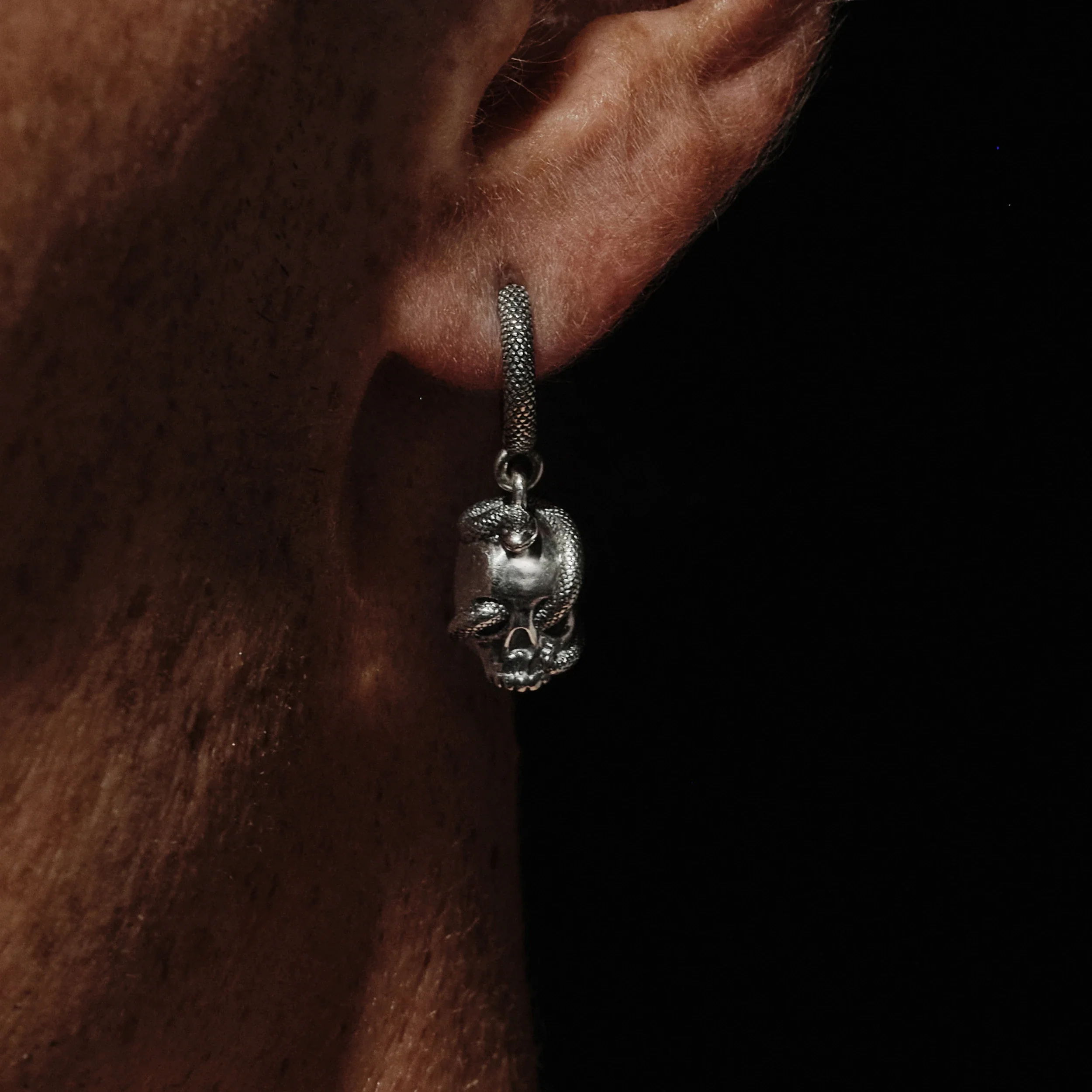 Serpent Skull Huggie - Image 3